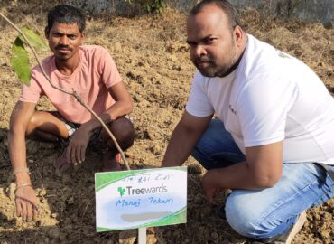 Tree Plantation Drive Story 41 – How Treewards helped Manoj Tekam