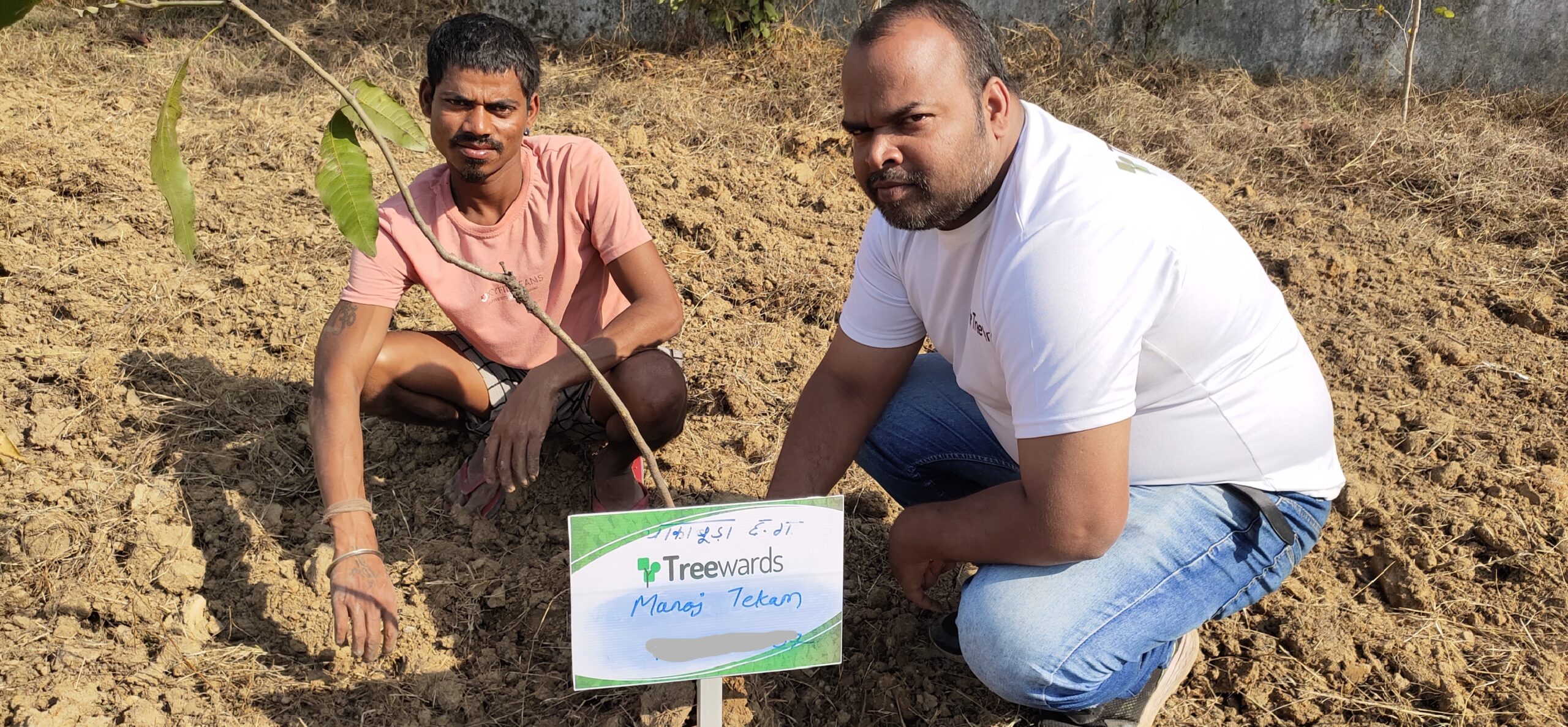 Tree Plantation Drive Story 41 – How Treewards helped Manoj Tekam