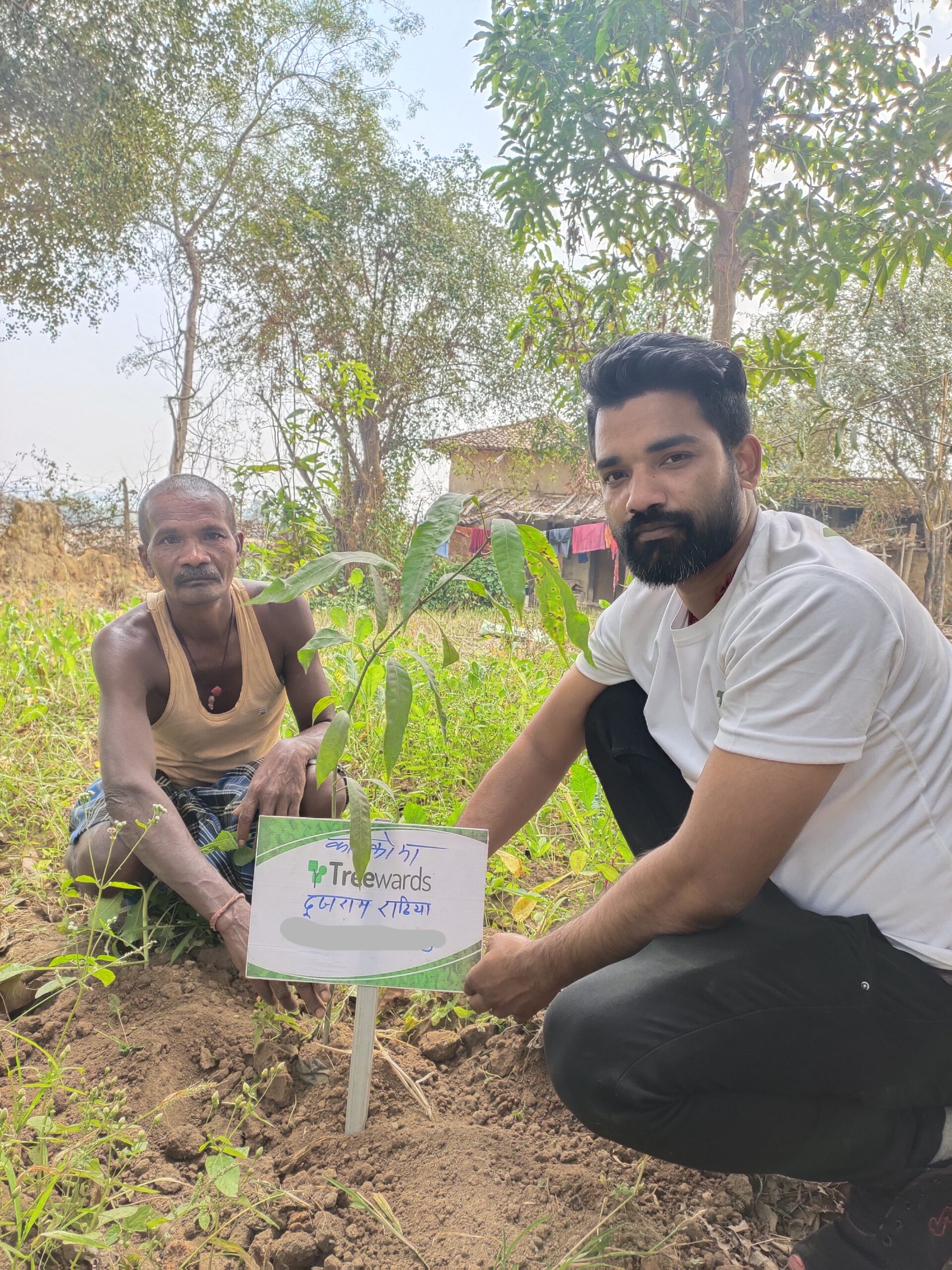 Tree Plantation Drive Story 132 – How Treewards helped Dasram Rathiya