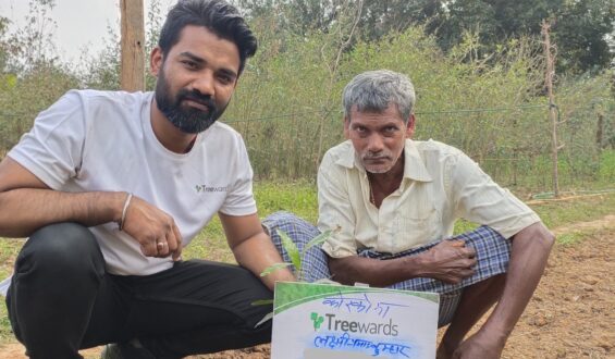Tree Plantation Drive Story 137 – How Treewards aided Laxmi Prasad Kumhar